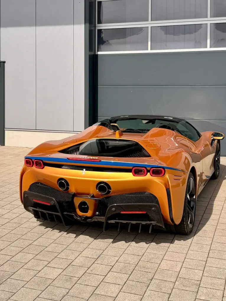 Ferrari SF90 Spider Tailor Made 2025, intérieur — Monaco Super Car Rental, Monaco