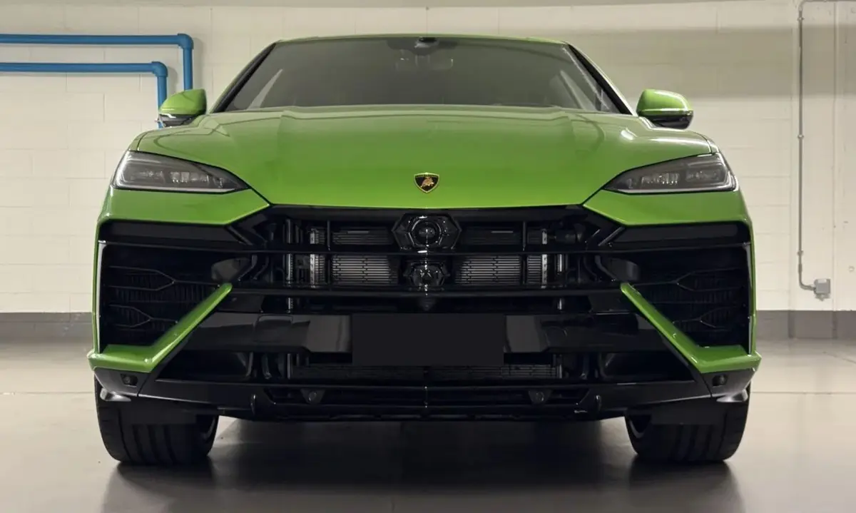 Lamborghini Urus SE 2026, intérieur — Monaco Super Car Rental, Monaco